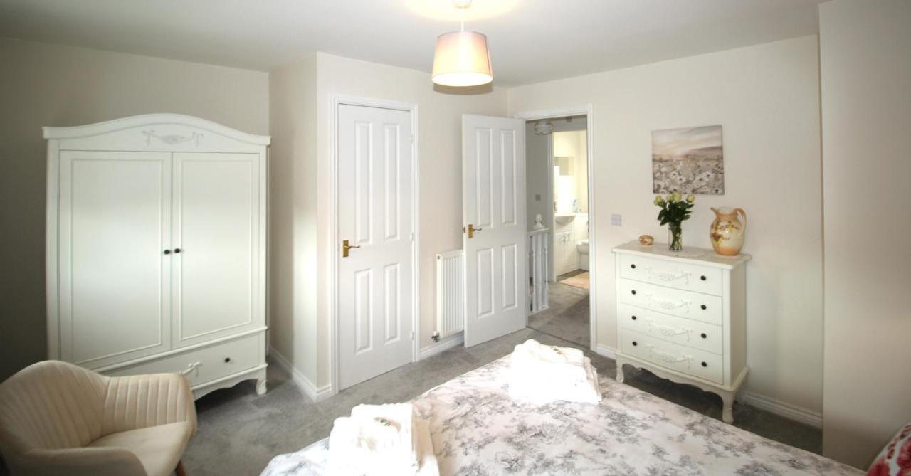 Ashington - 2 Bedroom House - Beautifully Decorated & Furnished - Large Garden Luaran gambar